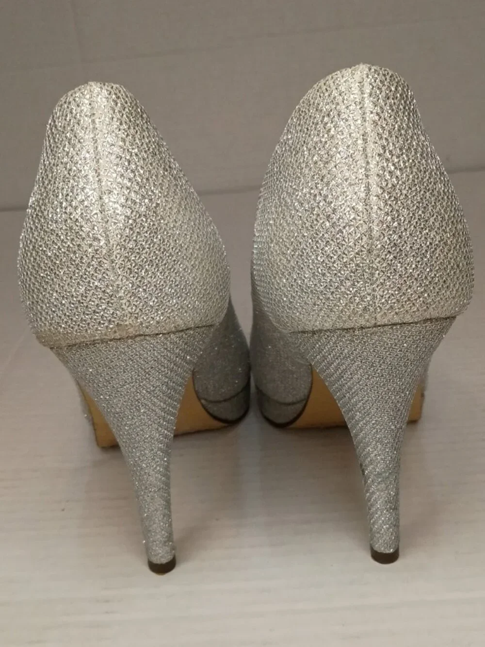 Call It Spring Silver Glitter Platform Pumps Women’s Size 9